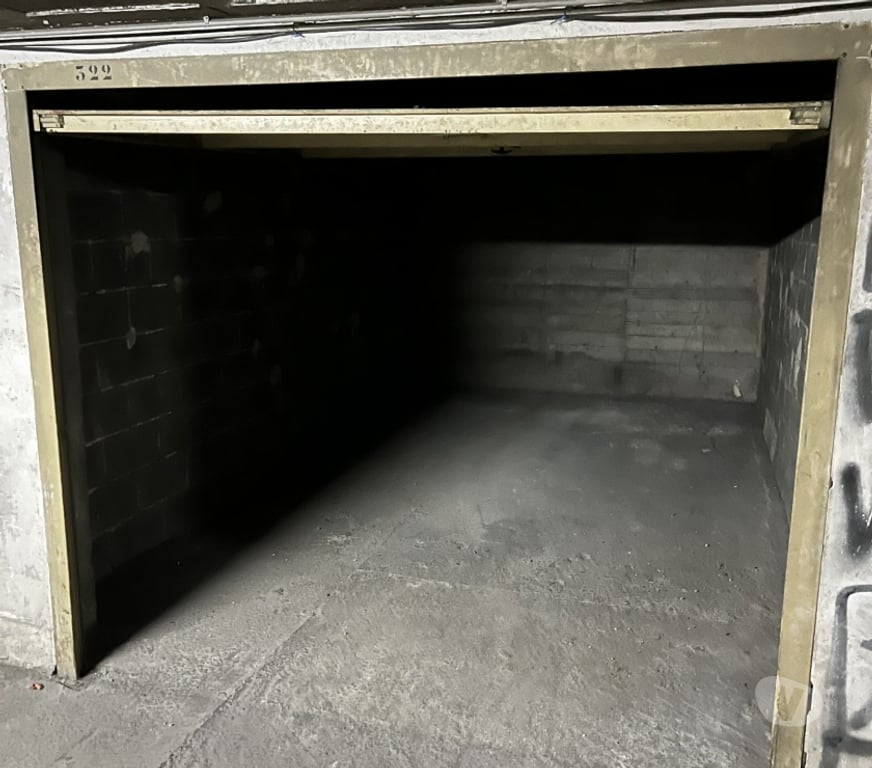 Parkings - Garages Alpes-Maritimes Nice - Photos Vivastreet GARAGE FERME A LOUER