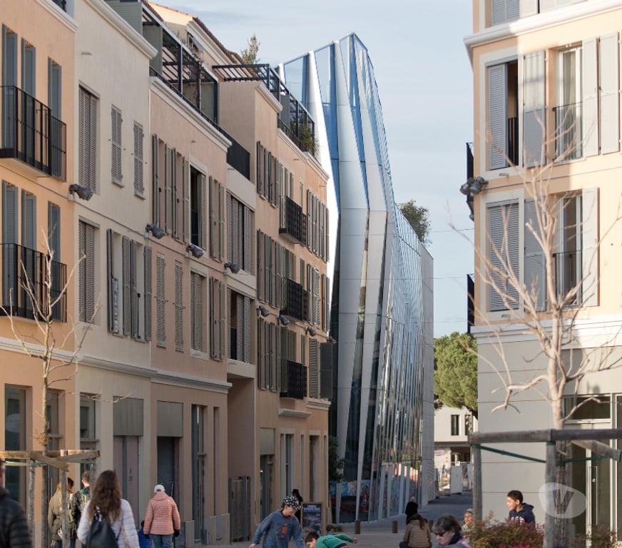 Parkings - Garages Alpes-Maritimes Antibes - 06600 - Photos Vivastreet GARAGE ENTREPÔT Vieille Ville ANTIBES