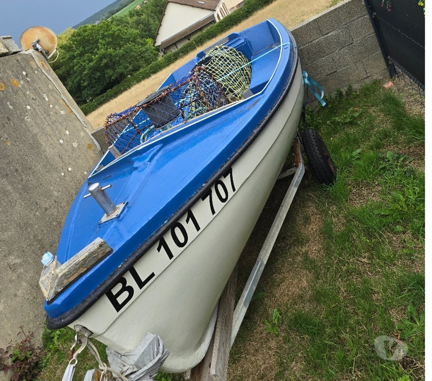 Bateaux à moteur Pas-de-Calais Boulogne sur Mer - 62200 - Photos Vivastreet Bateau barque.