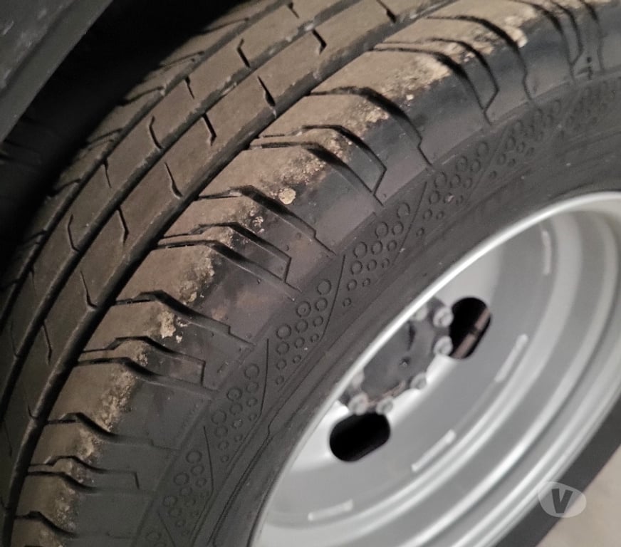 Véhicules commerciaux & utilitaires d'occasion Aube Troyes - 10000 - Photos Vivastreet NISSAN NV400 BENNE