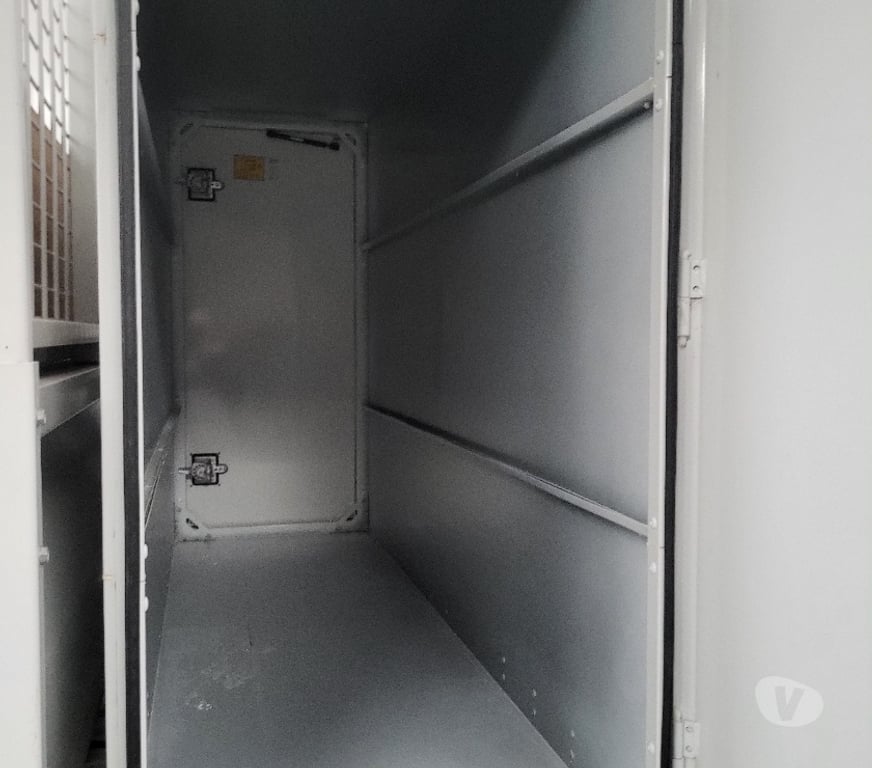 Véhicules commerciaux & utilitaires d'occasion Aube Troyes - 10000 - Photos Vivastreet NISSAN NV400 BENNE