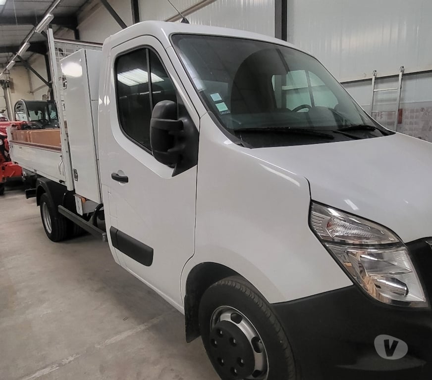 Véhicules commerciaux & utilitaires d'occasion Aube Troyes - 10000 - Photos Vivastreet NISSAN NV400 BENNE