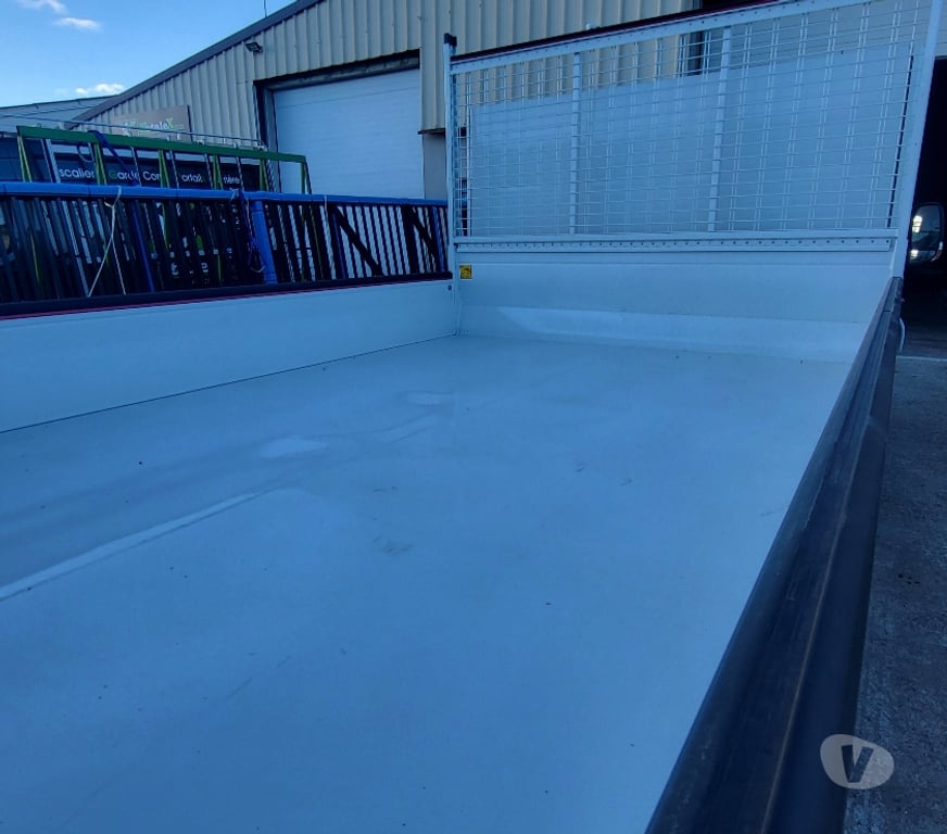 Véhicules commerciaux & utilitaires d'occasion Aube Troyes - 10000 - Photos Vivastreet NISSAN NV400 BENNE