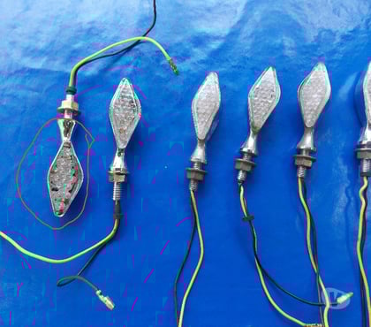 Accessoires moto d'occasion Arcachon Gironde - Photos Vivastreet clignotant a led