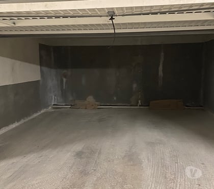 Parking à vendre Montpellier Montpellier - Photos Vivastreet GARAGE dans une résidence