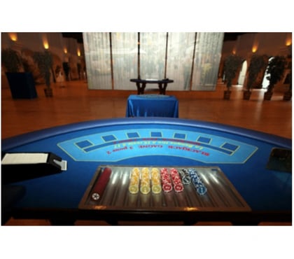 Jeux - Jouets Grenoble Grenoble - Photos Vivastreet MAGNIFIQUE TABLE DE BLACK-JACK,