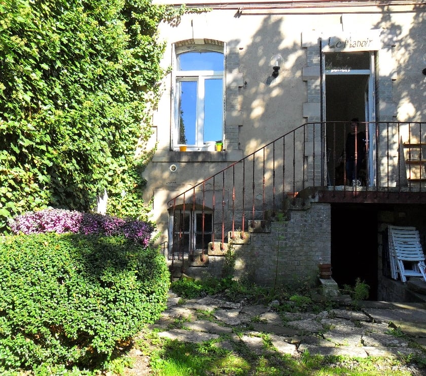 Vente Maison Lure Haute-Saône - Photos Vivastreet Grande demeure avec jardin clos au cœur d'une petite ville