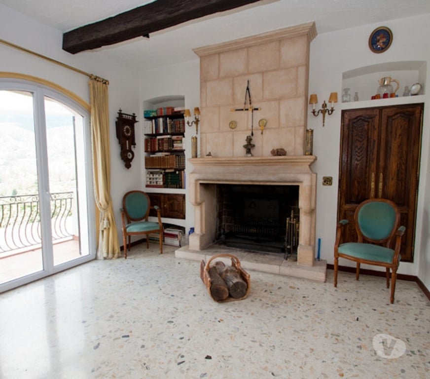 Vente Maison Alpes-Maritimes Grasse - 06130 - Photos Vivastreet Maison d'architecte avec piscine et parc paysagé