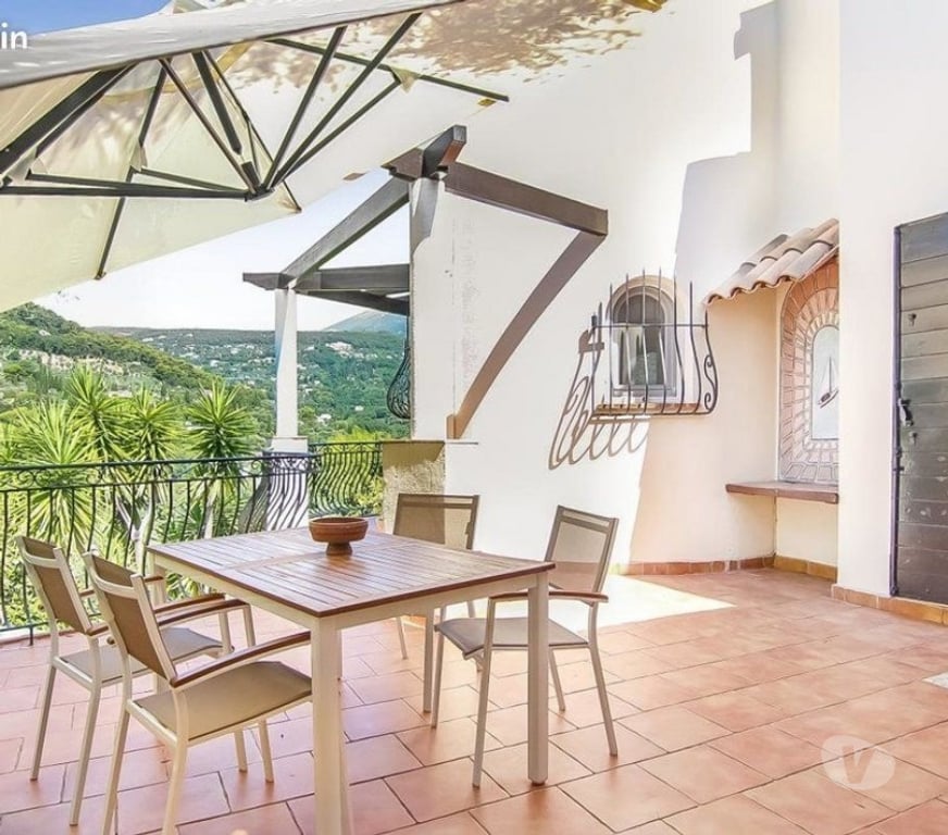Vente Maison Alpes-Maritimes Grasse - 06130 - Photos Vivastreet Maison d'architecte avec piscine et parc paysagé
