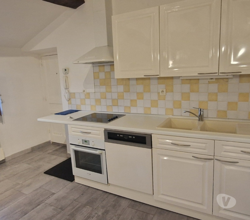 Appartement meublé Ain Trevoux - 01600 - Photos Vivastreet Appartement 2 pièces T2