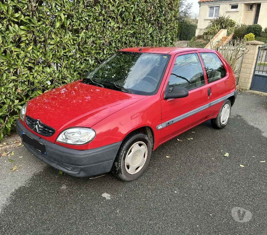 Voiture d'occasion Maine-et-Loire La Pommeraye - 49620 - Photos Vivastreet Saxo rouge 1.5D
