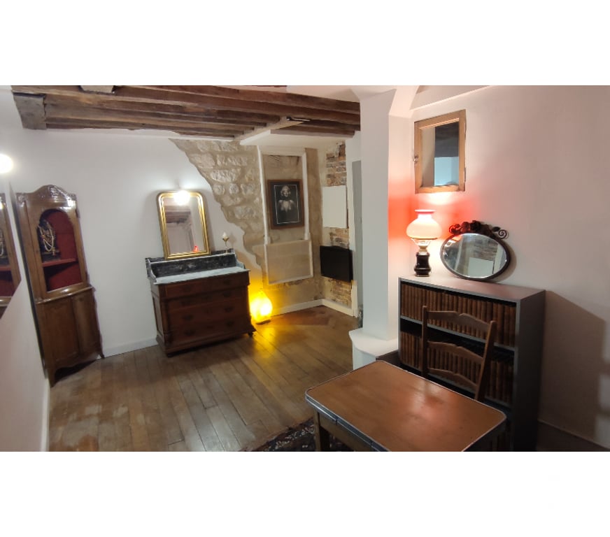 Appartements à vendre Paris Paris 2ème ardt - 75002 - Photos Vivastreet Deux pièces Paris centre