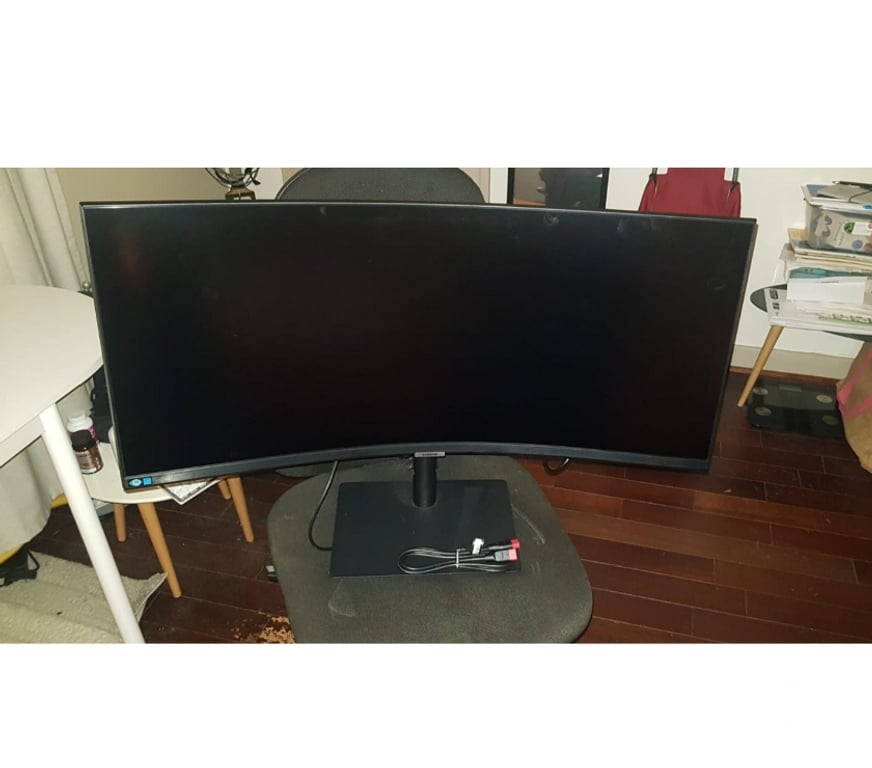 Informatique Paris Paris 20ème ardt - 75020 - Photos Vivastreet Ecran Incurvé PC Samsung 34 Pouces