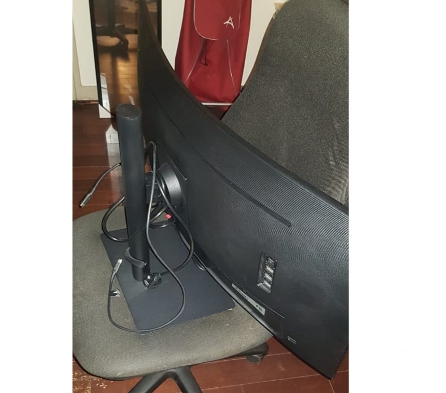 Informatique Paris Paris 20ème ardt - 75020 - Photos Vivastreet Ecran Incurvé PC Samsung 34 Pouces