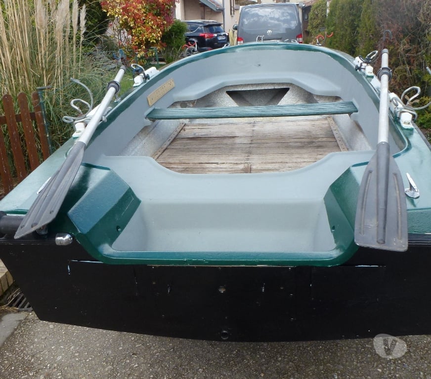 Bateaux à moteur Marne Chalons en Champagne - 51000 - Photos Vivastreet barque pour pêche ou chasse