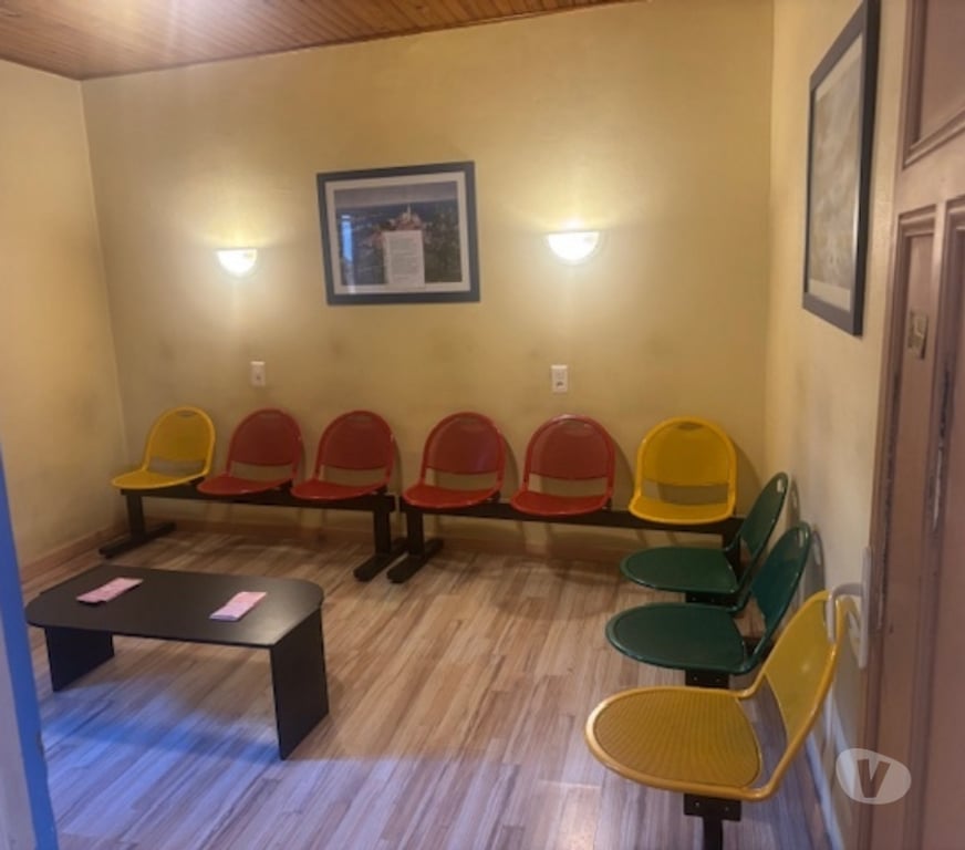 bureaux locaux Pyrénées-Orientales Le Soler - 66270 - Photos Vivastreet Beau local commercial ou bureaux