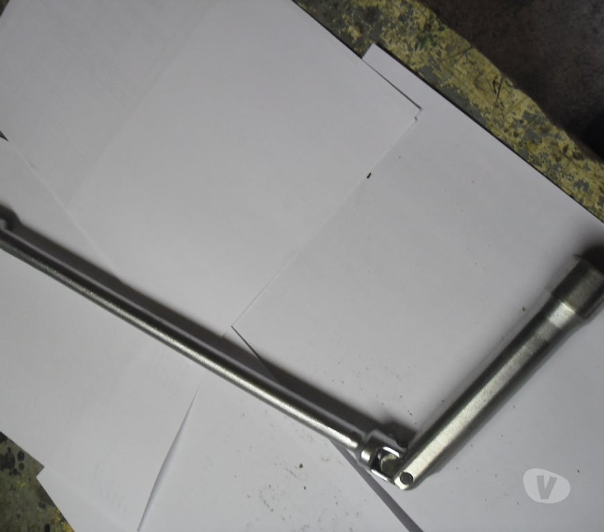  Haute-Saône Borey - 70110 - Photos Vivastreet EXTRACTEUR CLE A BOUGIE