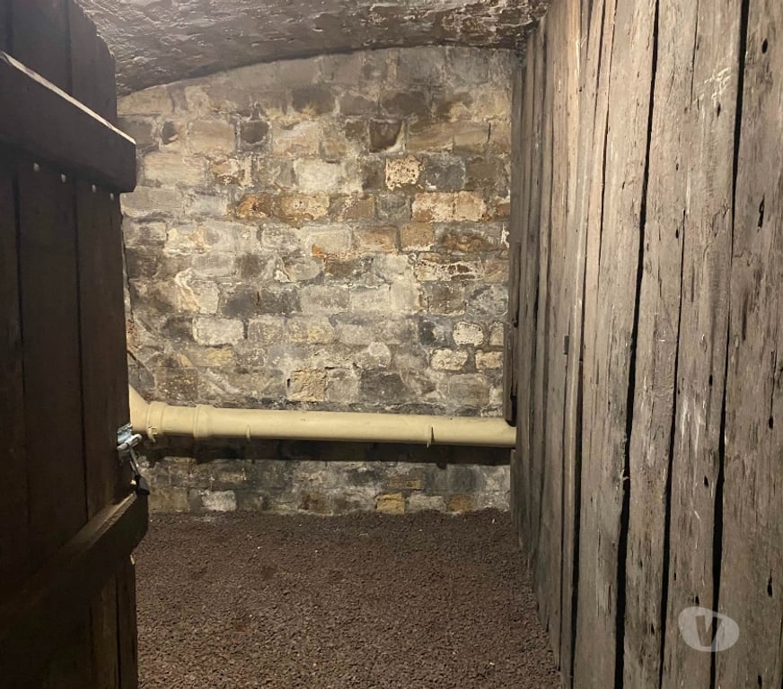 Vente Parking Paris Paris 10ème ardt - 75010 - Photos Vivastreet VENTE CAVE PARIS 10