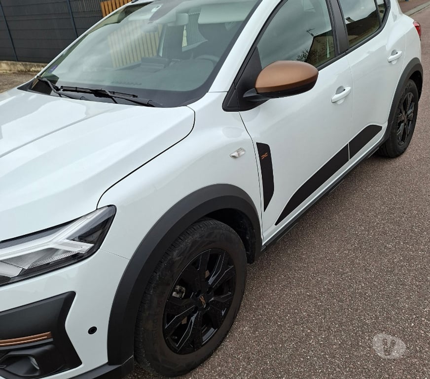 Voiture d'occasion Eure Aubevoye - 27940 - Photos Vivastreet Sandéro Stepway Extreme + ECO-G100