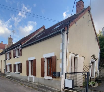 Vente Maison Coulanges sur Yonne Yonne - Photos Vivastreet maison habitable de suite avec cour, garage et verger