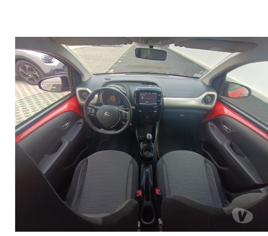 Voiture d'occasion Landes Mont de Marsan - 40000 - Photos Vivastreet Citroën c1 en finition haut de gamme shine 1.2 vti 82