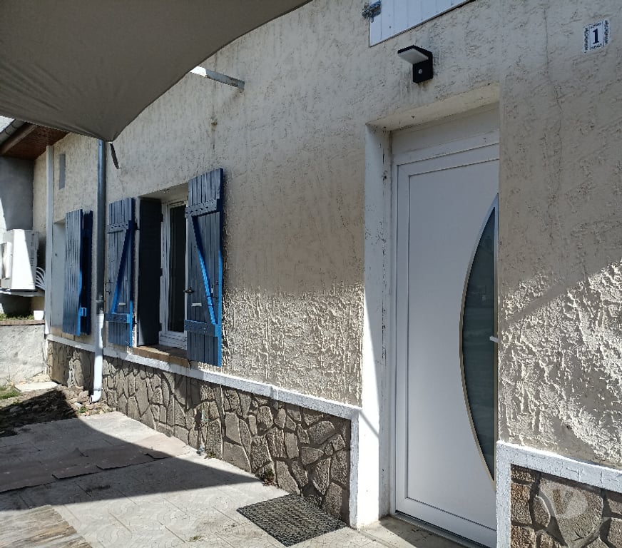 location saisonniere Nièvre Champvert - 58300 - Photos Vivastreet Gîte au calme de la Bourgogne