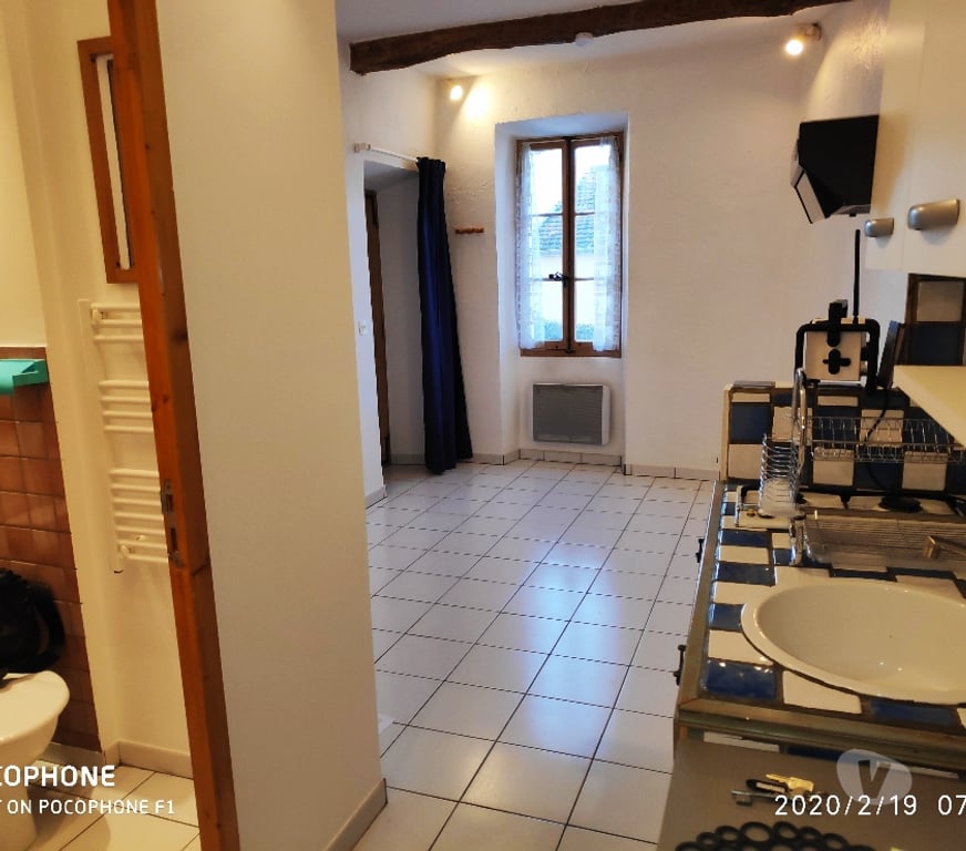 Location appartement Bouches-du-Rhône Peynier - 13790 - Photos Vivastreet PEYNIER APPARTEMENT -T 2 -33 M2 EXPO SUD POUR 1 PERSONNE