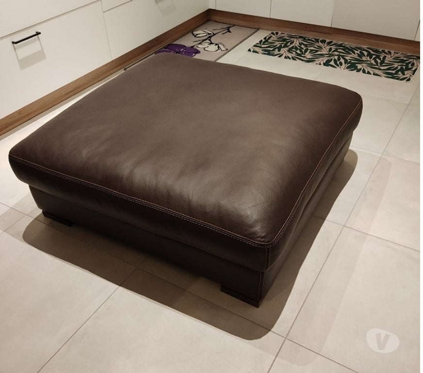 Ameublement & art de la table Vendée Soullans - 85300 - Photos Vivastreet Pouf cuir marron très bon état