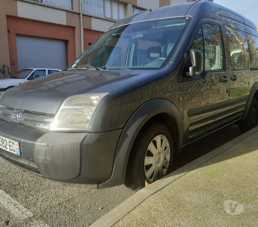 Voiture d'occasion Ardèche Aubenas - 07200 - Photos Vivastreet Ford tourneo connect