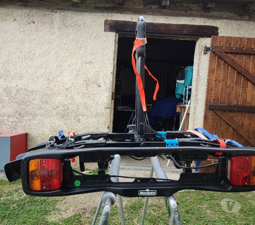 Pièces et services auto Ain Dompierre sur Veyle - 01240 - Photos Vivastreet Porte vélos sur attelage pour 2 vélos
