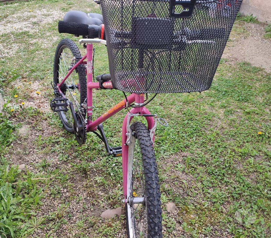 Matériel de sport Ain Dompierre sur Veyle - 01240 - Photos Vivastreet VTT 26 pouces Femme