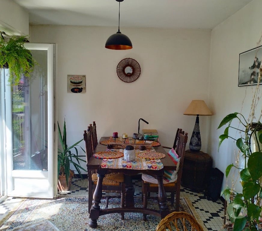 Appartements à vendre Pyrénées-Atlantiques Pau - 64000 - Photos Vivastreet Beau T4 lumineux, vue sur les Pyrénées, quartier calme