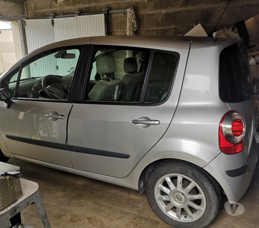 Voiture d'occasion Maine-et-Loire St Barthelemy d'Anjou - 49124 - Photos Vivastreet Renault Modus 2007