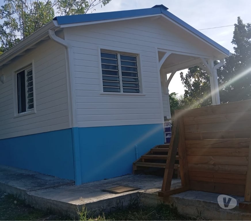 location saisonniere Martinique Le François - 97240 - Photos Vivastreet Bungalow blanc de Frégate en Location saisonière.