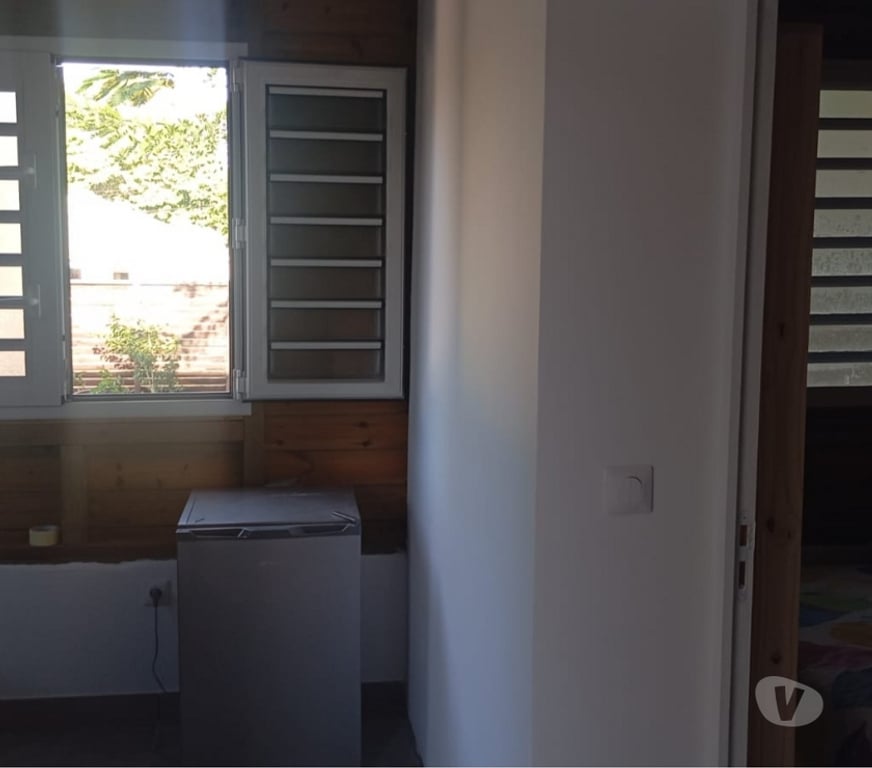 location saisonniere Martinique Le François - 97240 - Photos Vivastreet Bungalow blanc de Frégate en Location saisonière.