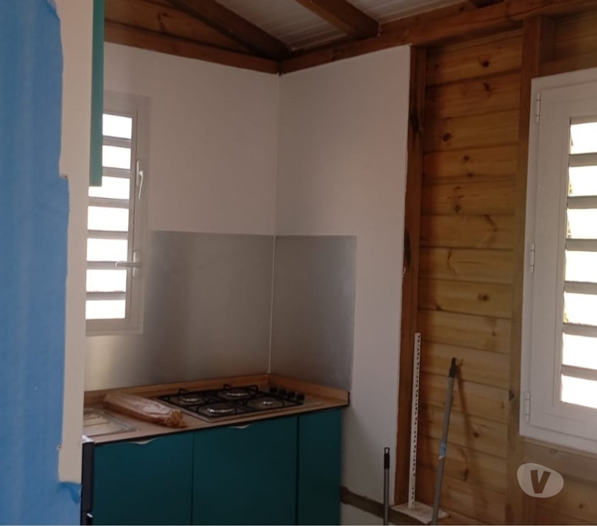 location saisonniere Martinique Le François - 97240 - Photos Vivastreet Bungalow blanc de Frégate en Location saisonière.