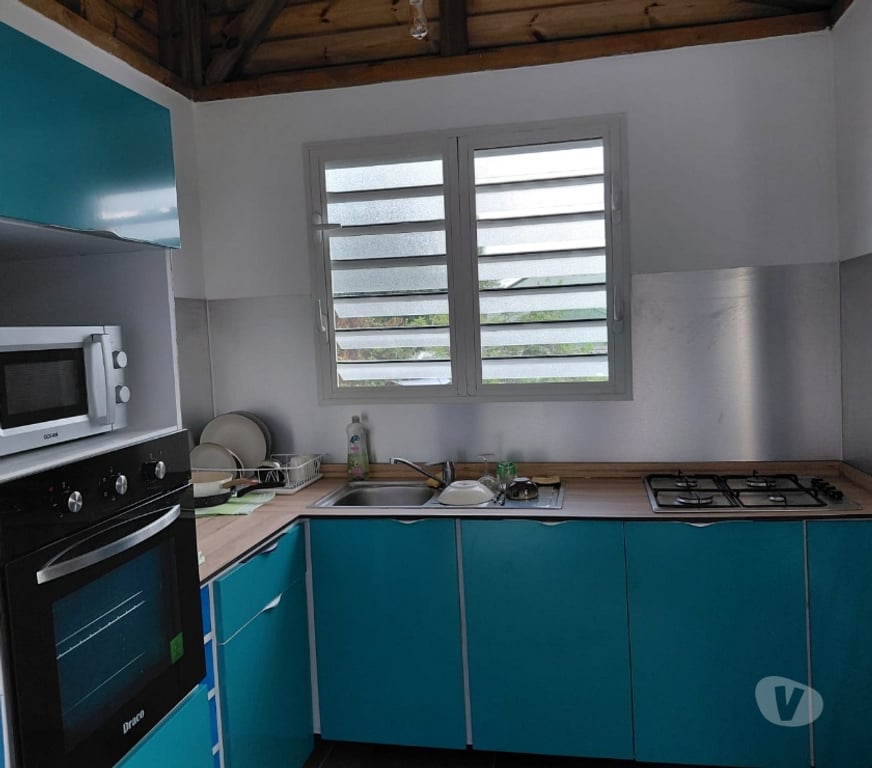 location saisonniere Martinique Le François - 97240 - Photos Vivastreet Bungalow blanc de Frégate en Location saisonière.