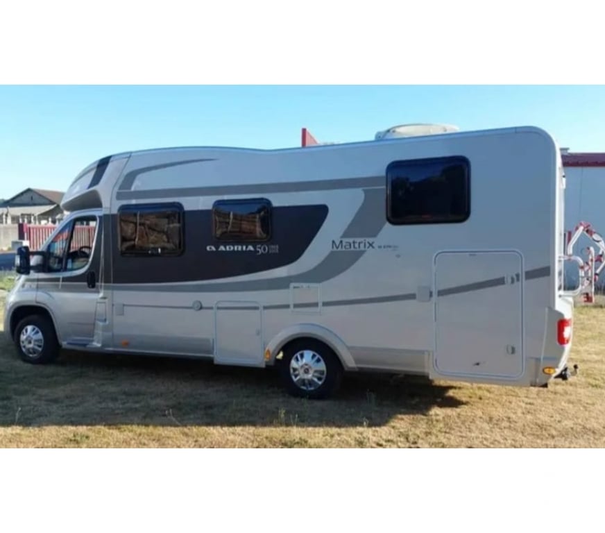 Camping car occasion Calvados Eterville - 14930 - Photos Vivastreet Adria Matrix M 670 SC Édition Limitée