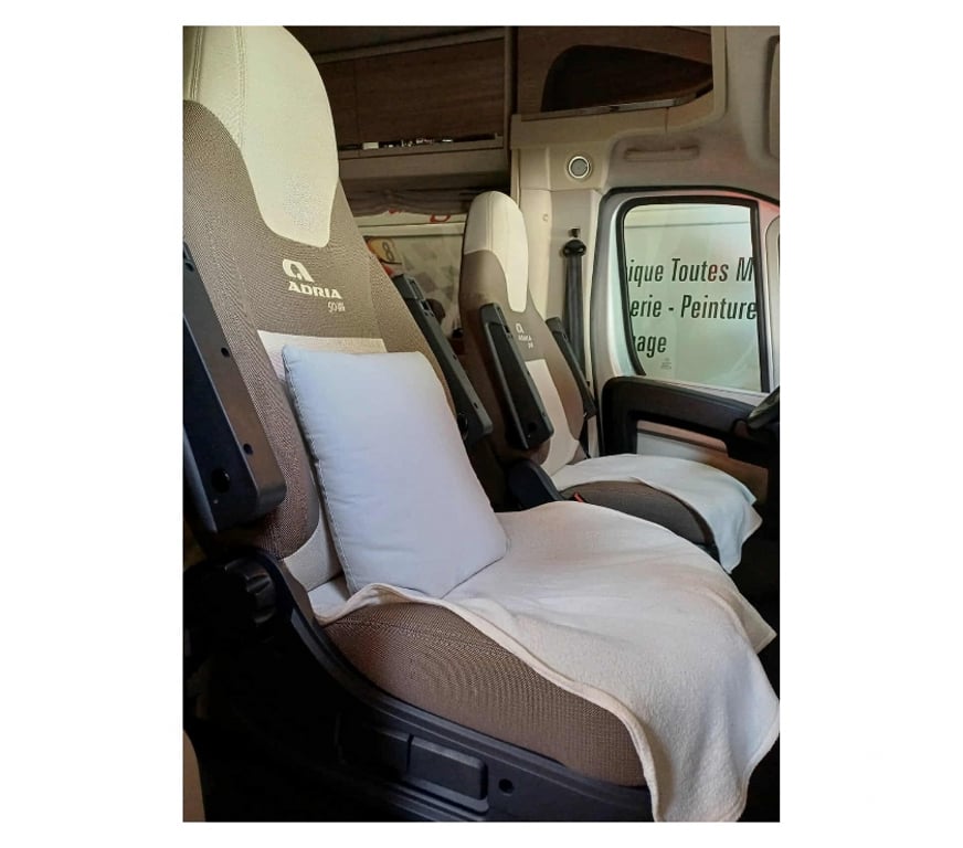 Camping car occasion Calvados Eterville - 14930 - Photos Vivastreet Adria Matrix M 670 SC Édition Limitée