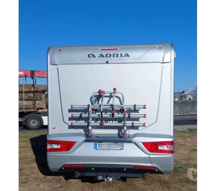 Camping car occasion Calvados Eterville - 14930 - Photos Vivastreet Adria Matrix M 670 SC Édition Limitée