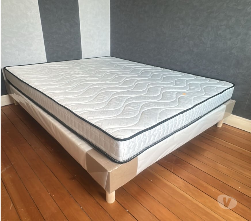 Ameublement & art de la table Paris Paris 1er ardt - 75001 - Photos Vivastreet Sommier avec pieds neuf avec matelas et livraison incluse