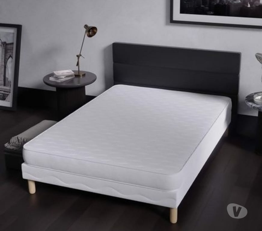 Ameublement & art de la table Paris Paris 1er ardt - 75001 - Photos Vivastreet Sommier avec pieds neuf avec matelas et livraison incluse