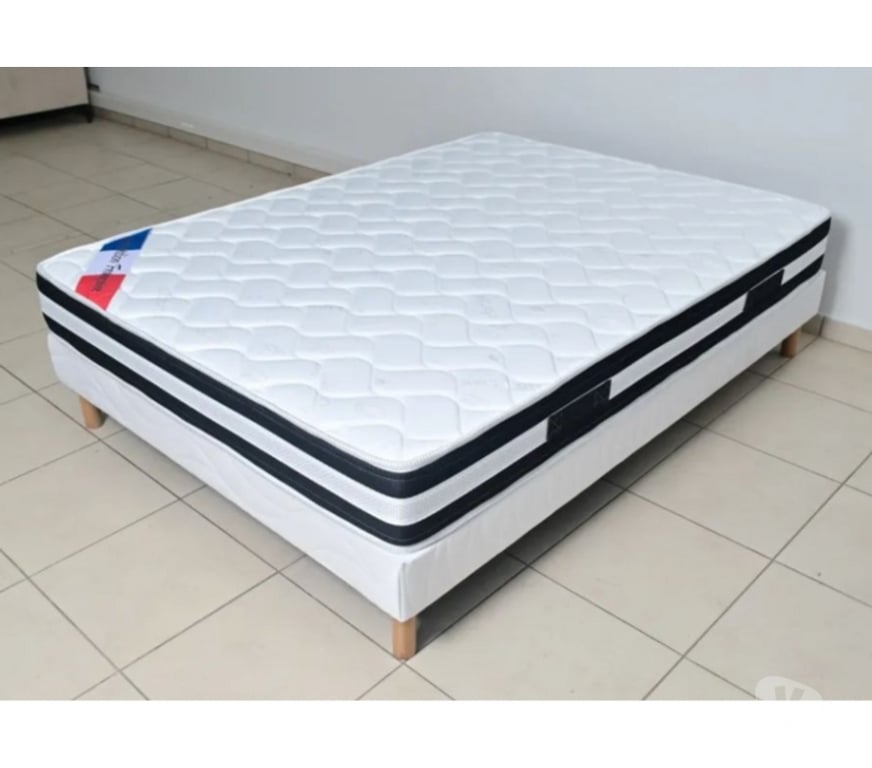 Ameublement & art de la table Paris Paris 3ème ardt - 75003 - Photos Vivastreet Matelas 20cm 2 place tout neuf, livraison gratuite