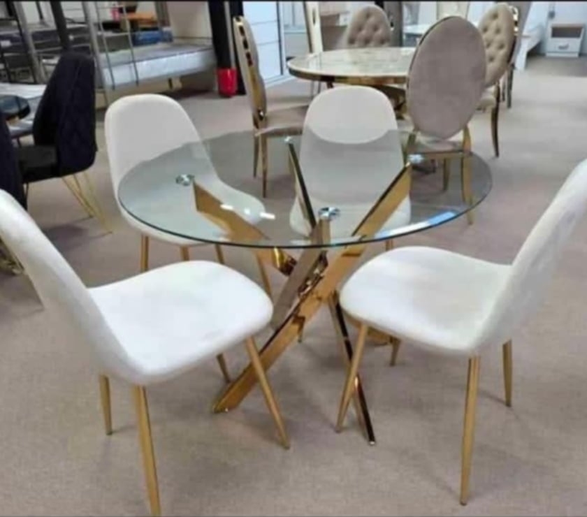 Ameublement & art de la table Paris Paris 1er ardt - 75001 - Photos Vivastreet 4 chaises avec table neuf avec livraison