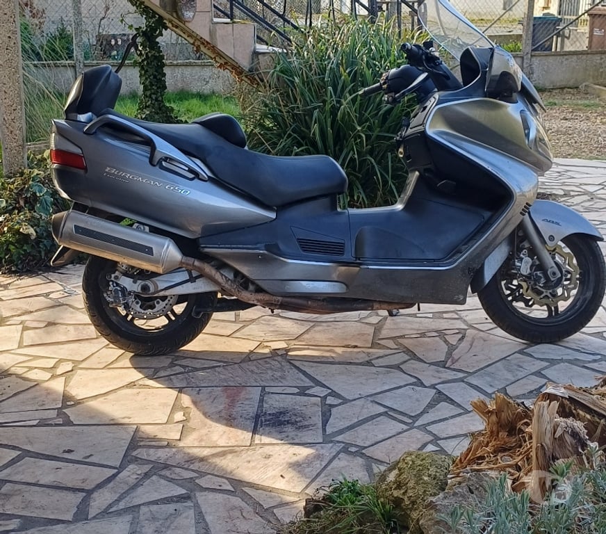 Scooter occasion Oise Mouy - 60250 - Photos Vivastreet Suzuki 650 burgman