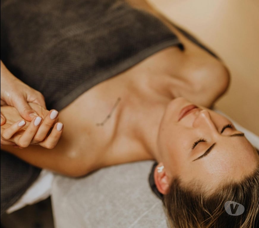 Massages Alpes-Maritimes Antibes - 06600 - Photos Vivastreet Massage relaxant holistique