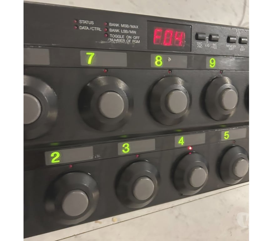 Instruments de musique Bas-Rhin Mommenheim - 67670 - Photos Vivastreet YAMAHA MFC10 - Pédalier midi