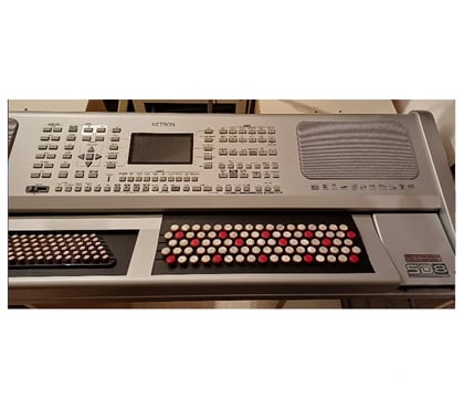 Instruments de musique Mommenheim Bas-Rhin - Photos Vivastreet KETRON SD8 - Clavier arrangeur bouton + lecteur SD USB