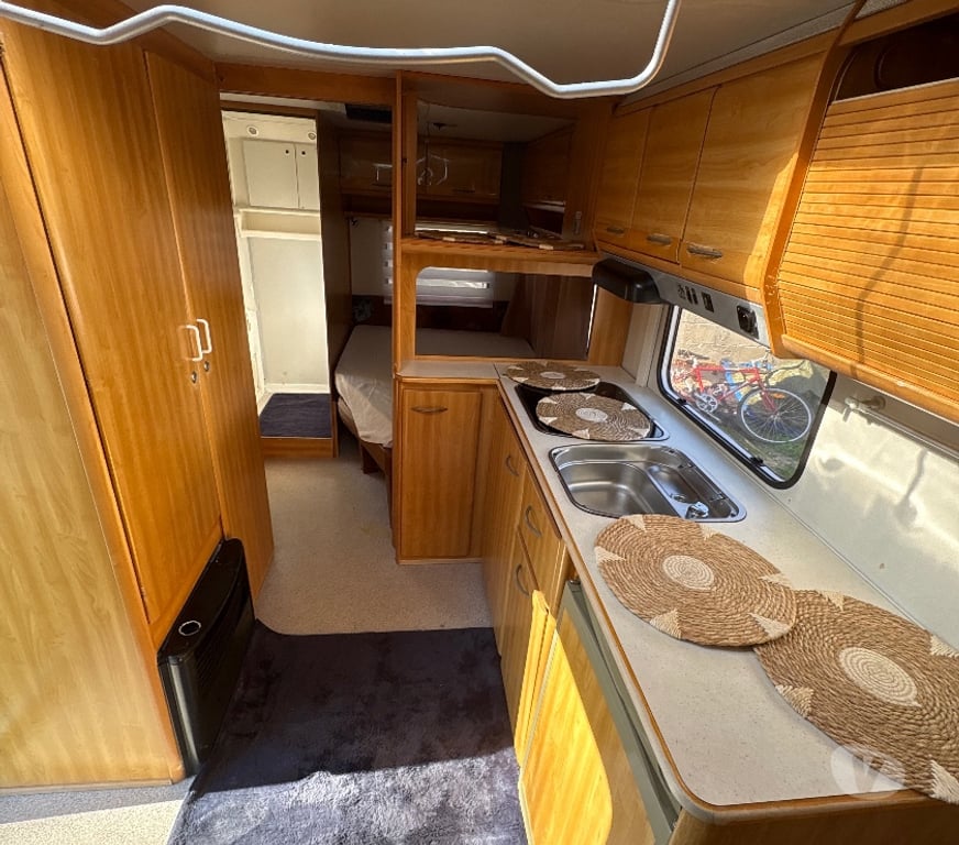 Caravane d'occasion Haute-Garonne Blagnac - 31700 - Photos Vivastreet Caravane knausss