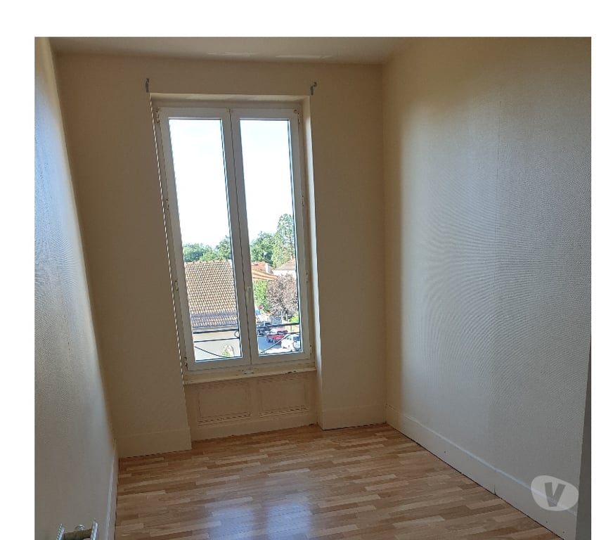 Location appartement Loire Montrond les Bains - 42210 - Photos Vivastreet A Louer appartement